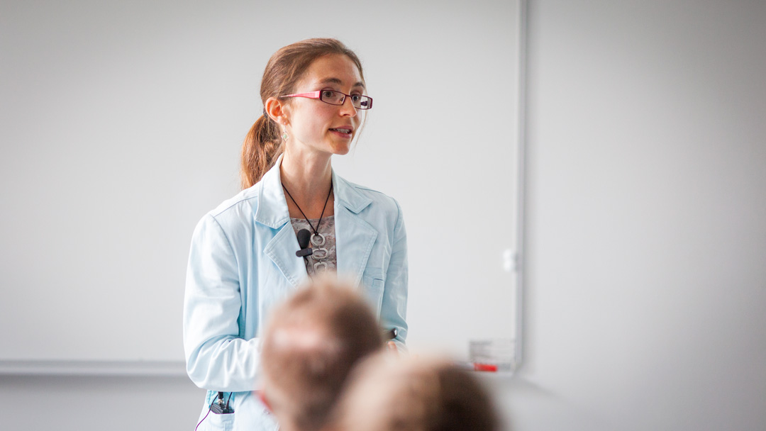 Effect of temperature on sandstone permeability by Esther Rosenbrand
