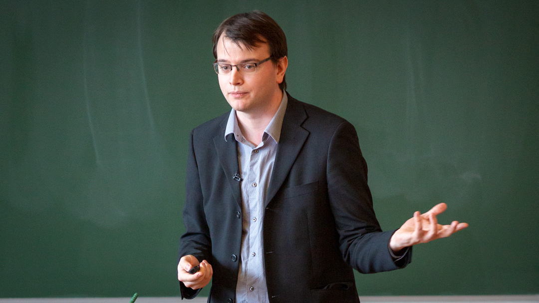 Flash Computational and EoS Modelling for Compositional Thermal Simulation of Flow in Porous Media by Duncan Paterson