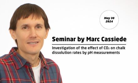 Investigation of the effect of CO2 on chalk dissolution rates by pH measurements